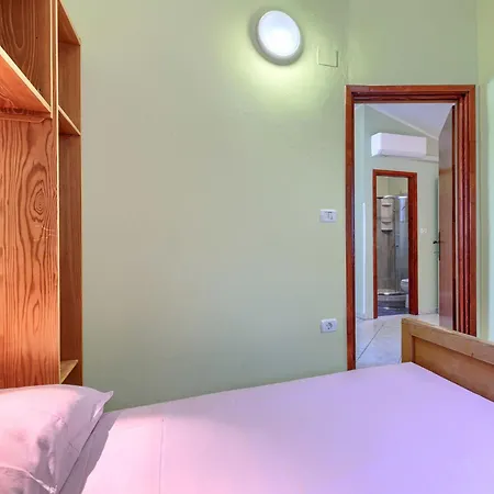 Irma-3 By Interhome